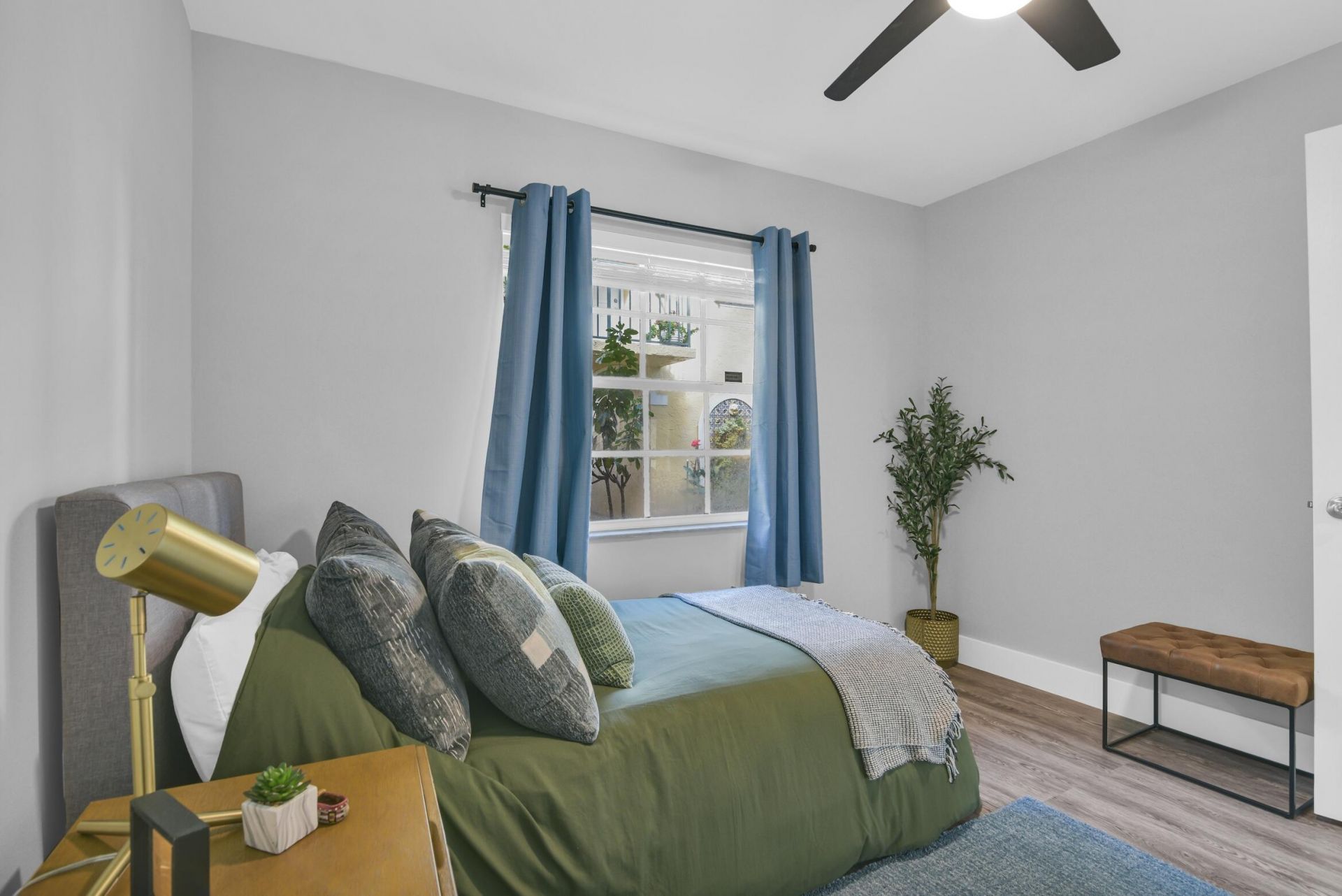 1030 Lake Shore Drive, West Palm Beach, FL 33403 Photo