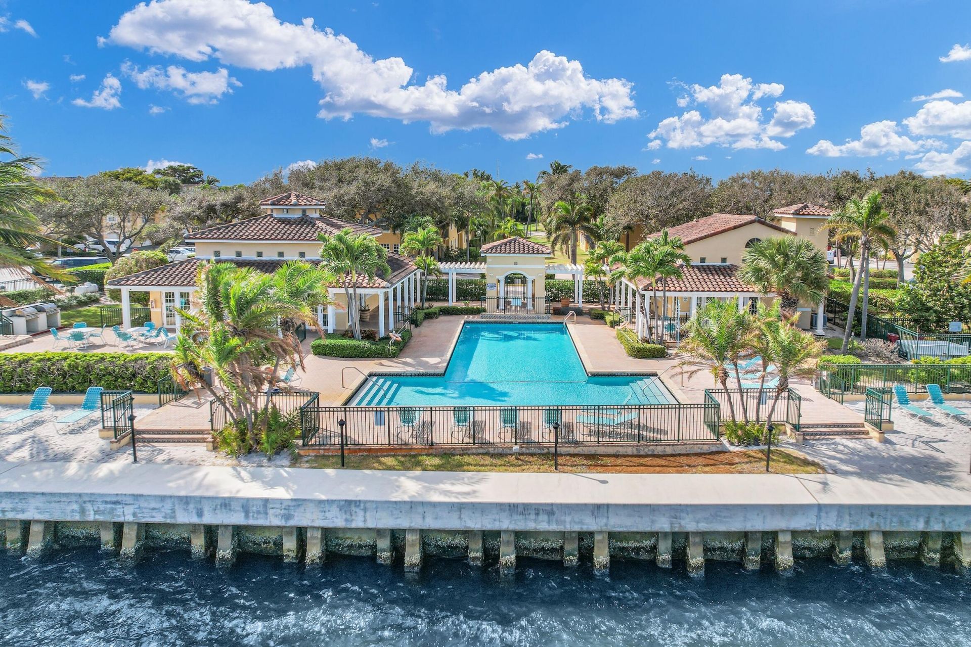 1030 Lake Shore Drive, West Palm Beach, FL 33403 Photo