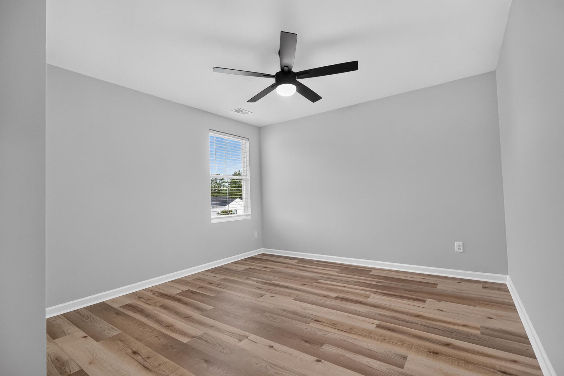 476 Camellia Bloom Drive Photo 24