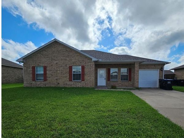 2103 Oliver Street, Greenville, TX 75401