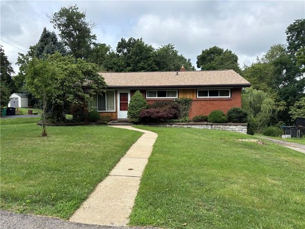 307 Bayberry Dr, Pittsburgh, PA 15237