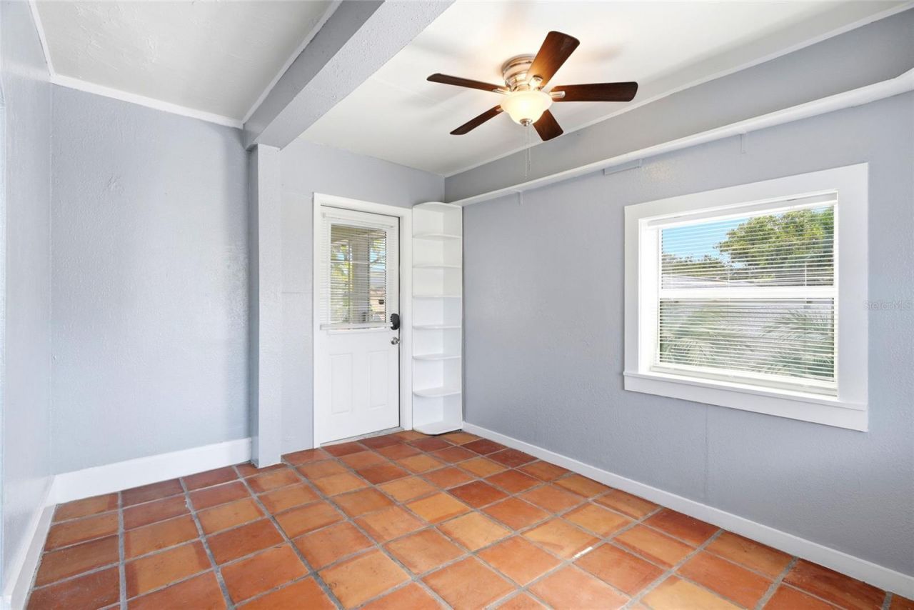 725 8th Street N, Saint Petersburg, FL 33701 Photo