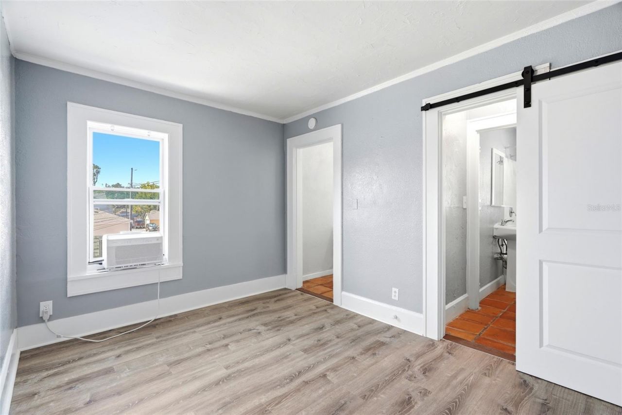725 8th Street N, Saint Petersburg, FL 33701 Photo