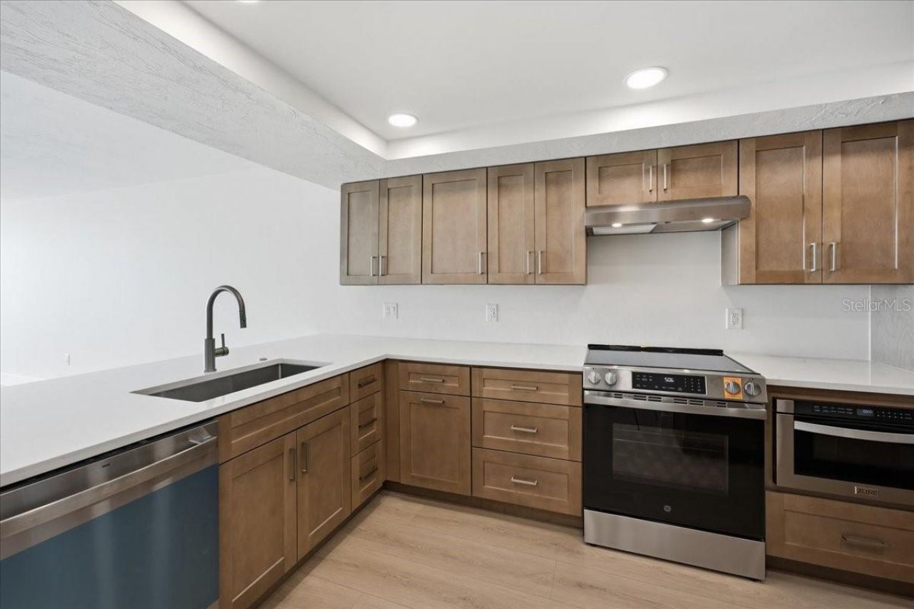 888 Blvd Of The Arts, Unit 707, Sarasota, FL 34236 Photo