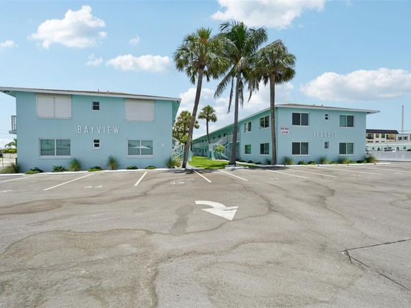 117 7TH STREET N, Unit 1, BRADENTON BEACH, FL 34217
