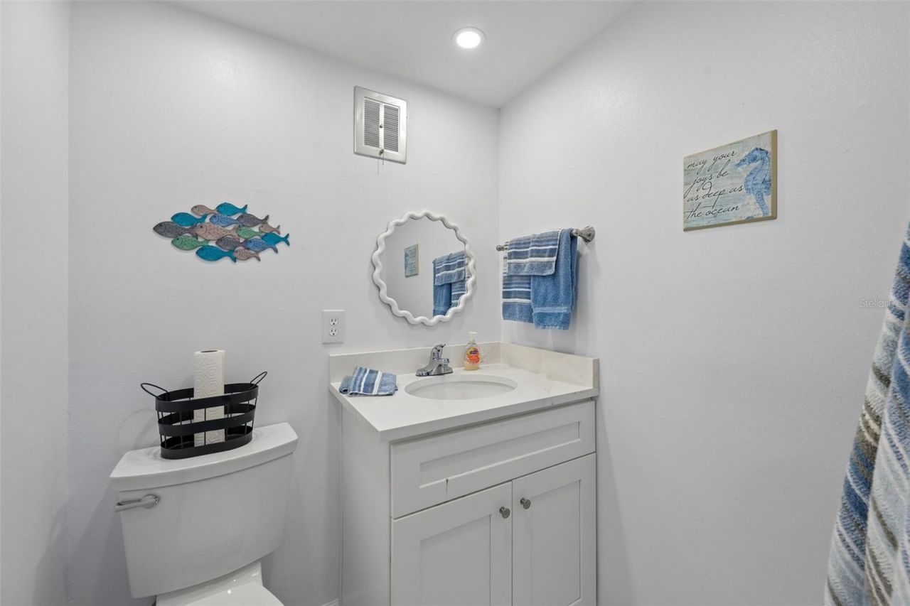 117 7th Street N, Unit 1, Bradenton Beach, FL 34217 Photo