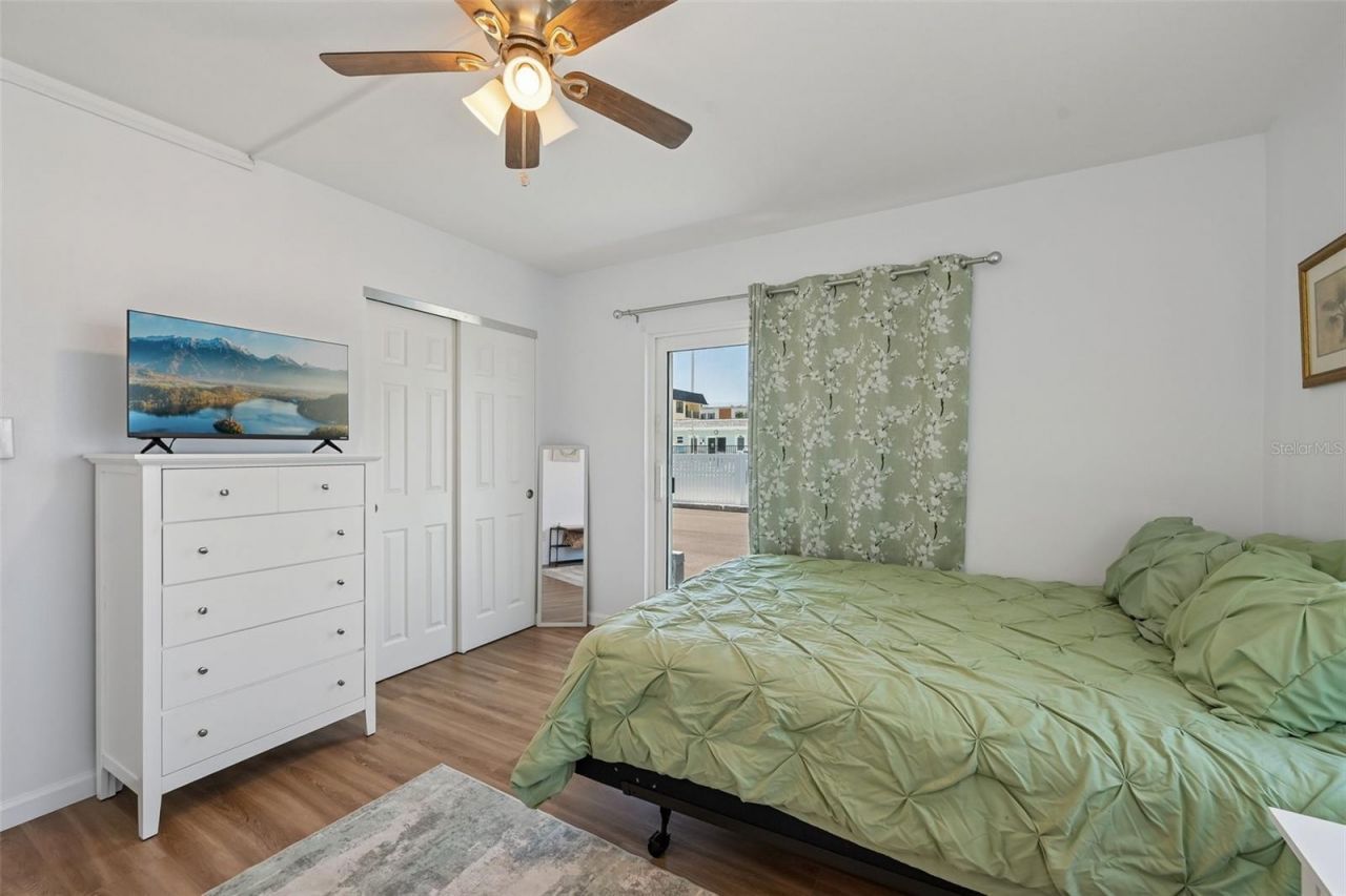117 7th Street N, Unit 1, Bradenton Beach, FL 34217 Photo