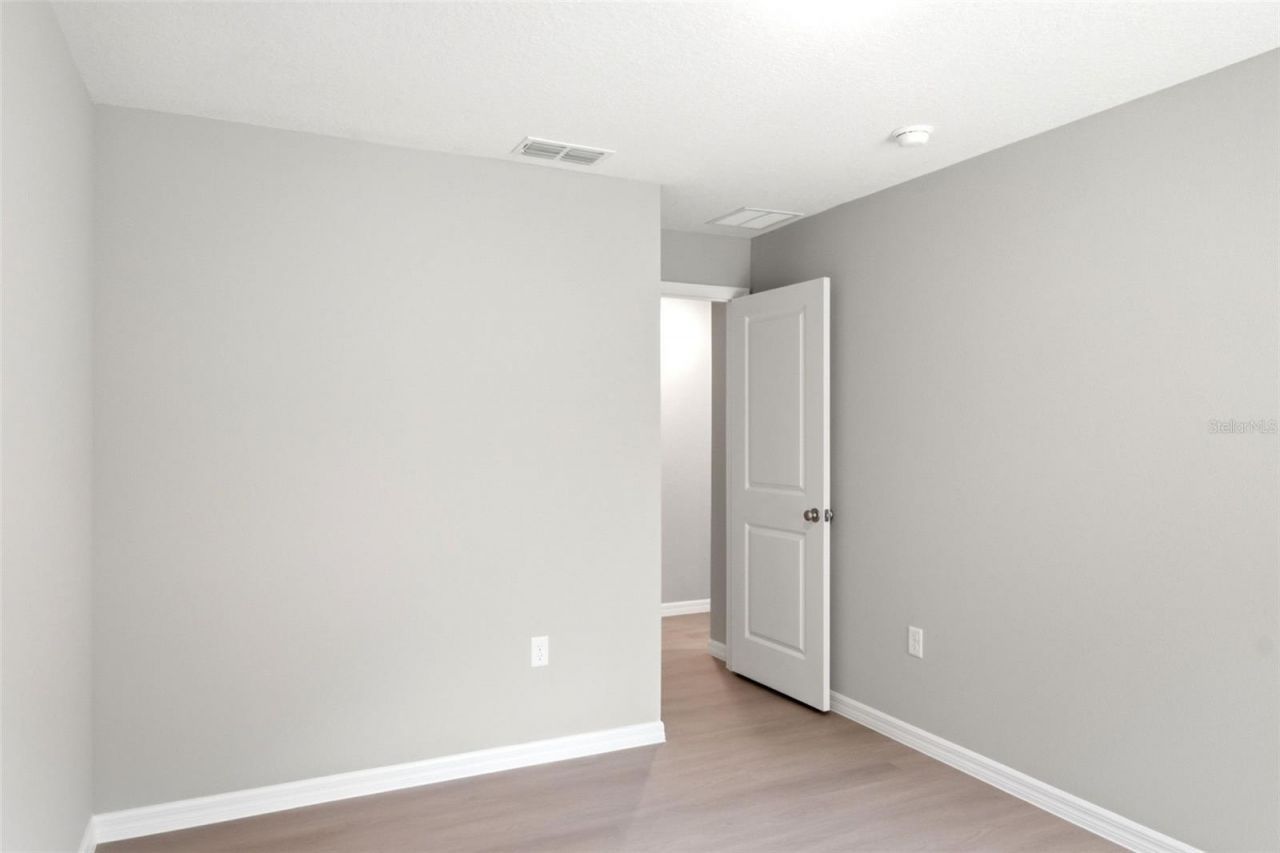 2107 Suanee Avenue , Unit 200, Eustis, FL 32726 Photo