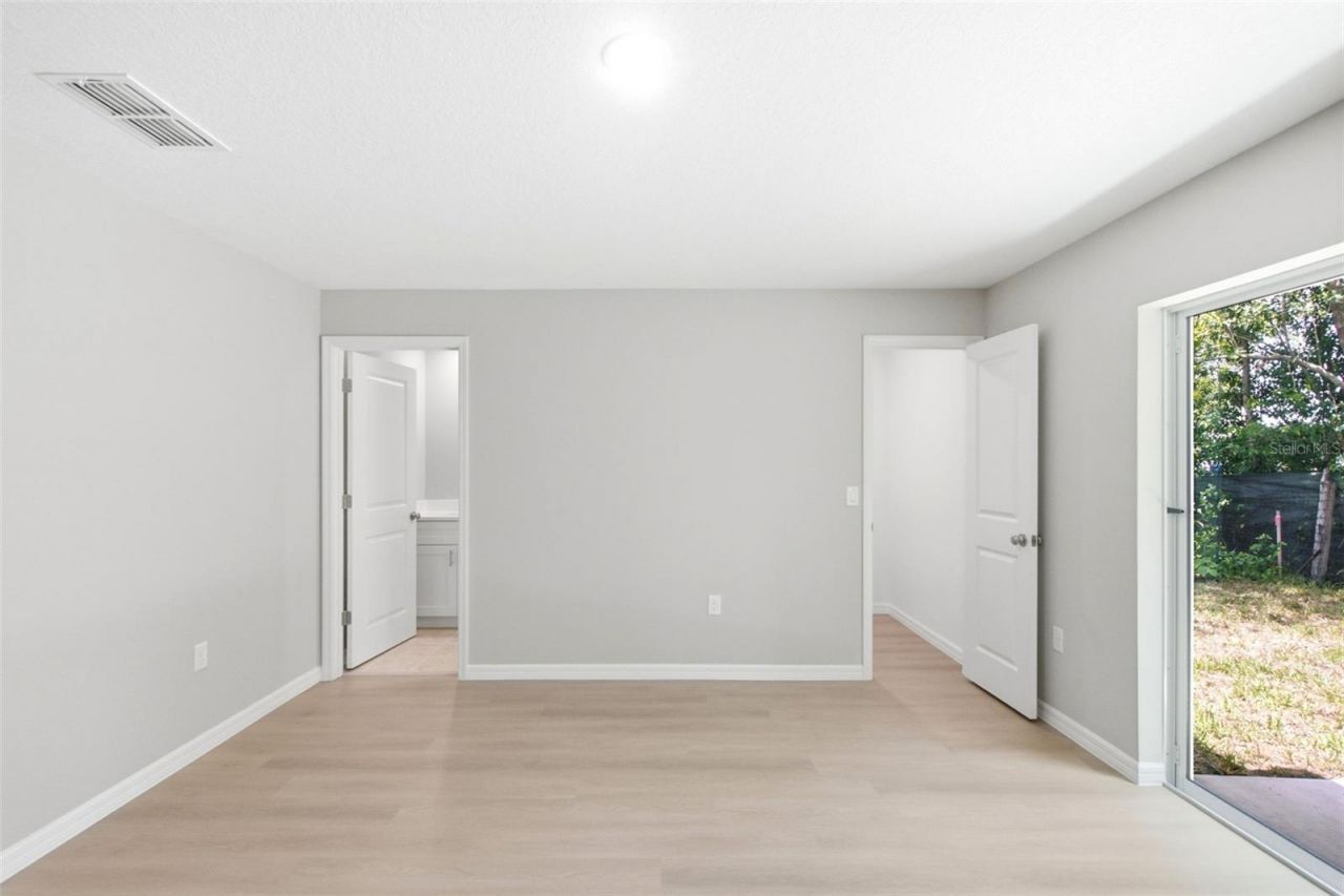 2107 Suanee Avenue , Unit 200, Eustis, FL 32726 Photo
