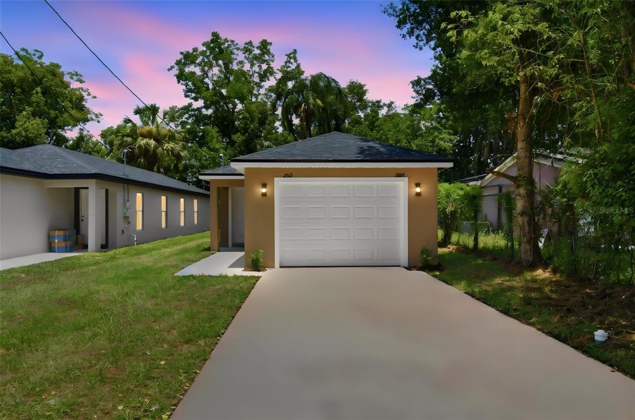 2107 Suanee Avenue , Unit 200, Eustis, FL 32726 Photo