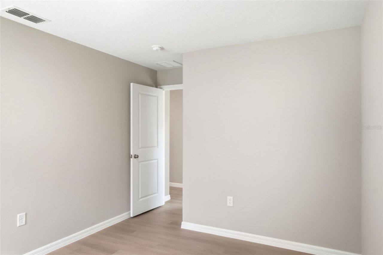 2107 Suanee Avenue , Unit 200, Eustis, FL 32726 Photo