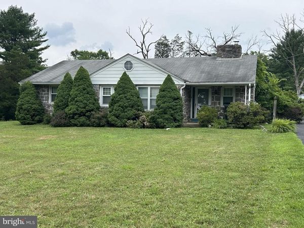 2122 YARNALL ROAD , POTTSTOWN, PA 19464