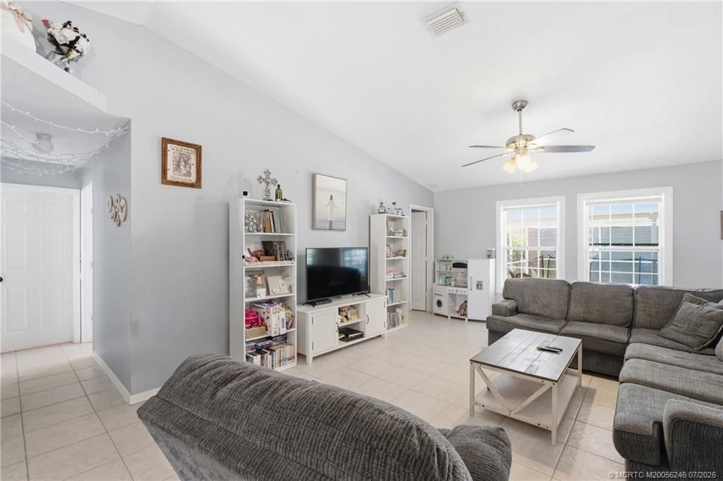 2326 SE Luau Avenue , Port Saint Lucie, FL 34952 Photo