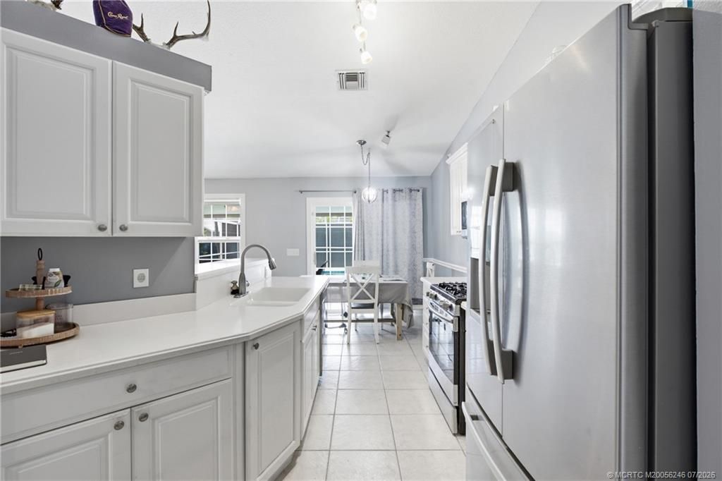 2326 SE Luau Avenue , Port Saint Lucie, FL 34952 Photo