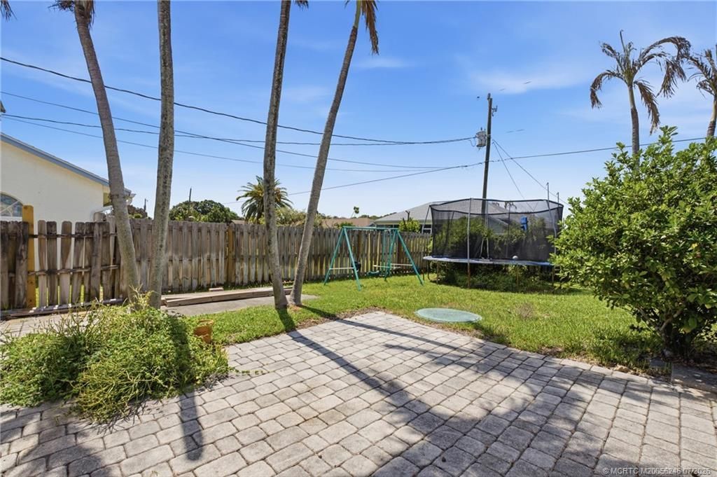 2326 SE Luau Avenue , Port Saint Lucie, FL 34952 Photo