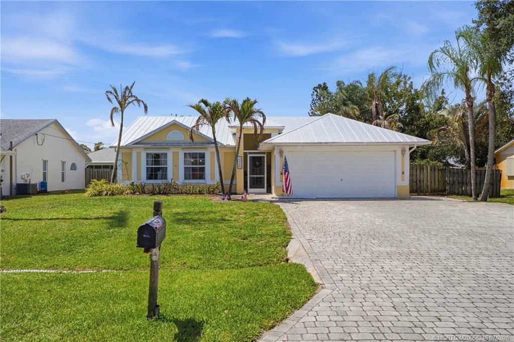 2326 SE Luau Avenue , Port Saint Lucie, FL 34952 Photo