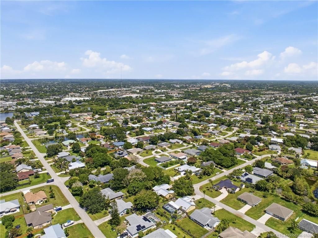 2326 SE Luau Avenue , Port Saint Lucie, FL 34952 Photo