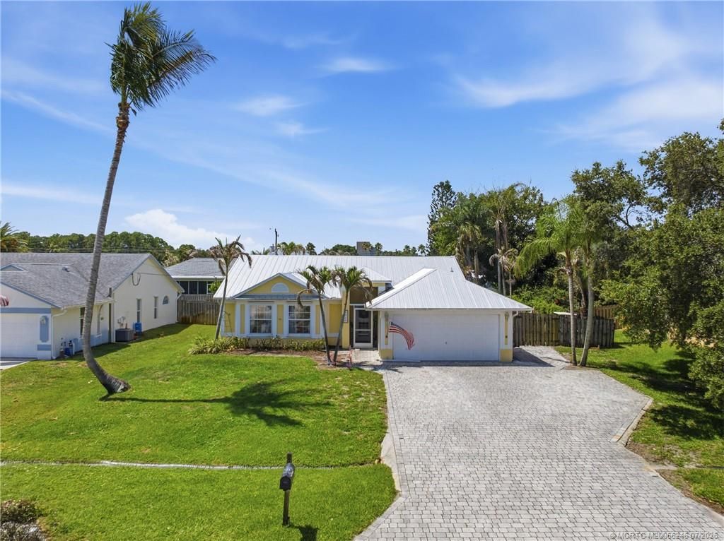 2326 SE Luau Avenue , Port Saint Lucie, FL 34952 Photo