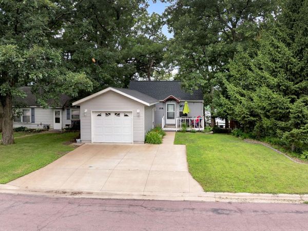 358 E Amber Lake Drive, Fairmont, MN 56031