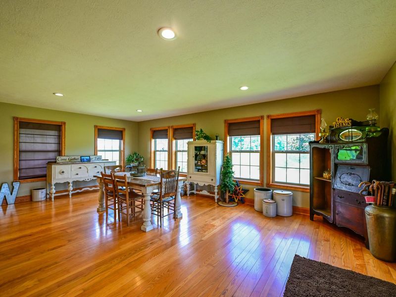 67280 Woodfield Drive , New Plymouth, OH 45654 Photo 18