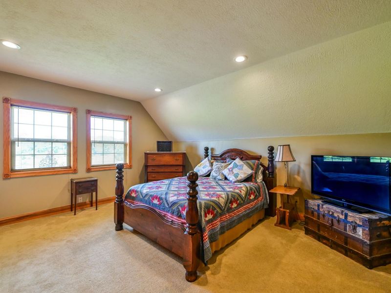 67280 Woodfield Drive , New Plymouth, OH 45654 Photo 26