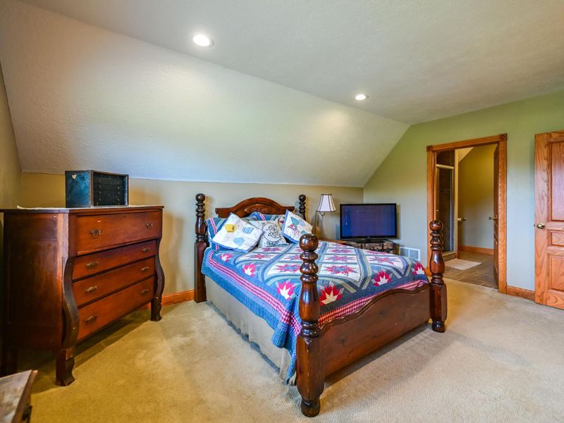 67280 Woodfield Drive , New Plymouth, OH 45654 Photo 28