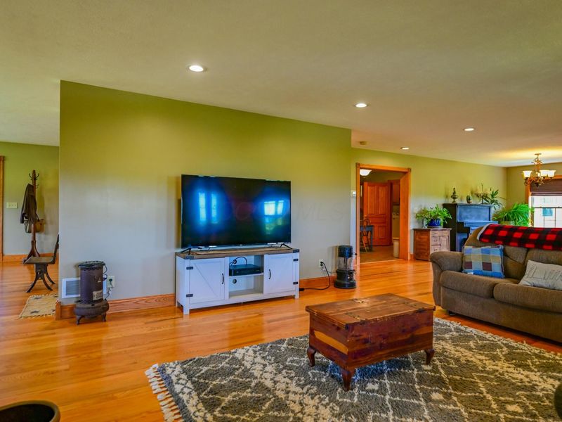 67280 Woodfield Drive , New Plymouth, OH 45654 Photo 3
