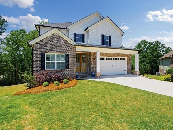 110 Emily Court , Carrollton, GA 30117