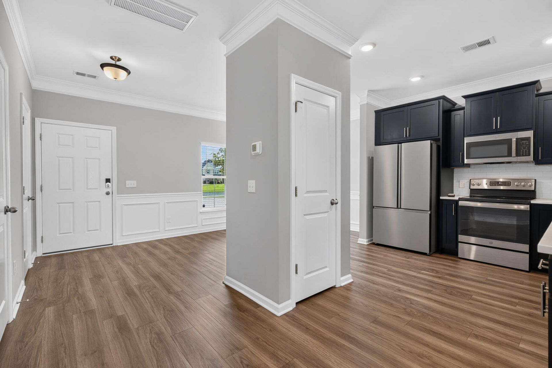 230 Swallowtail Lane Photo 10