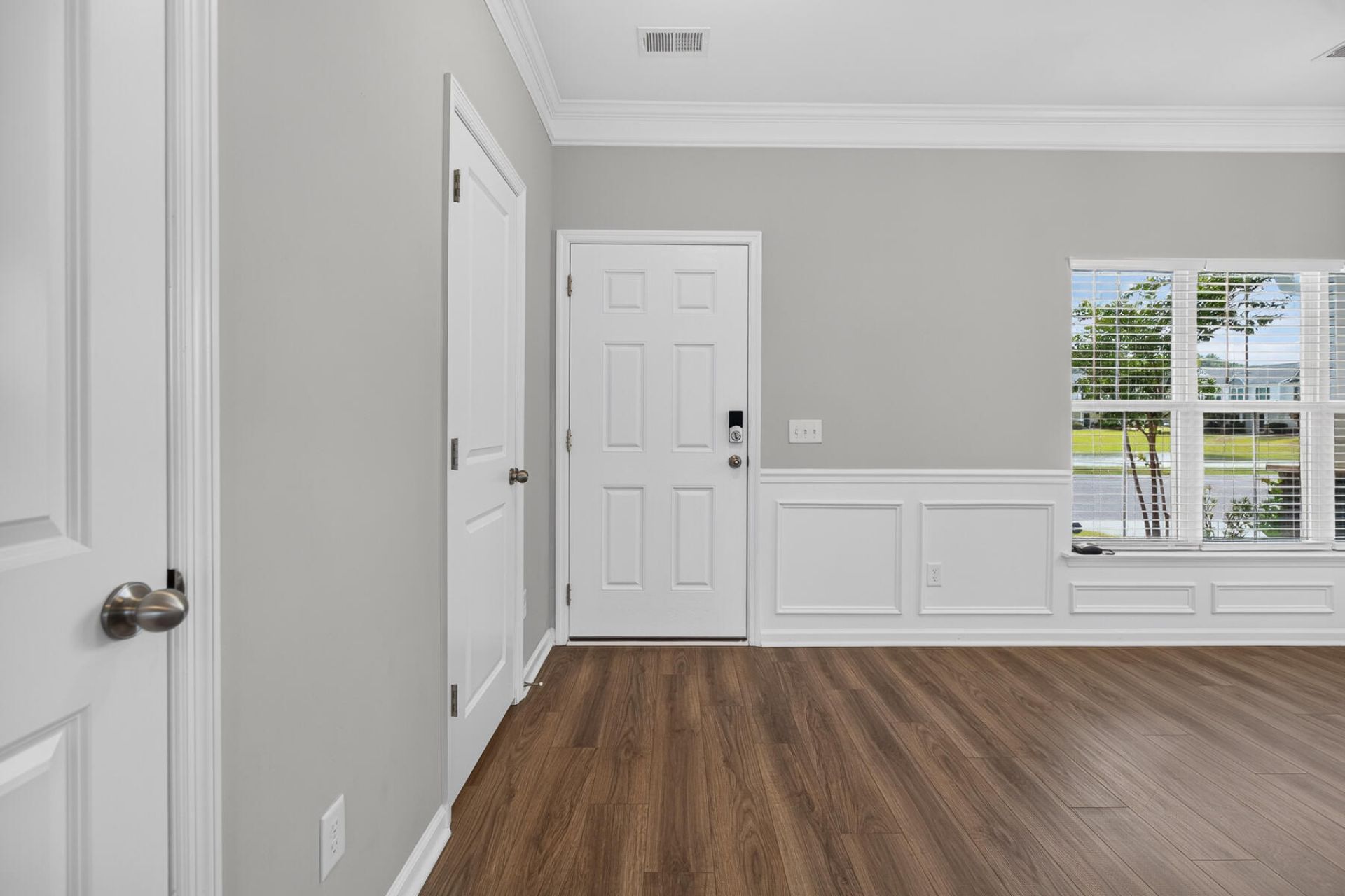230 Swallowtail Lane Photo 5