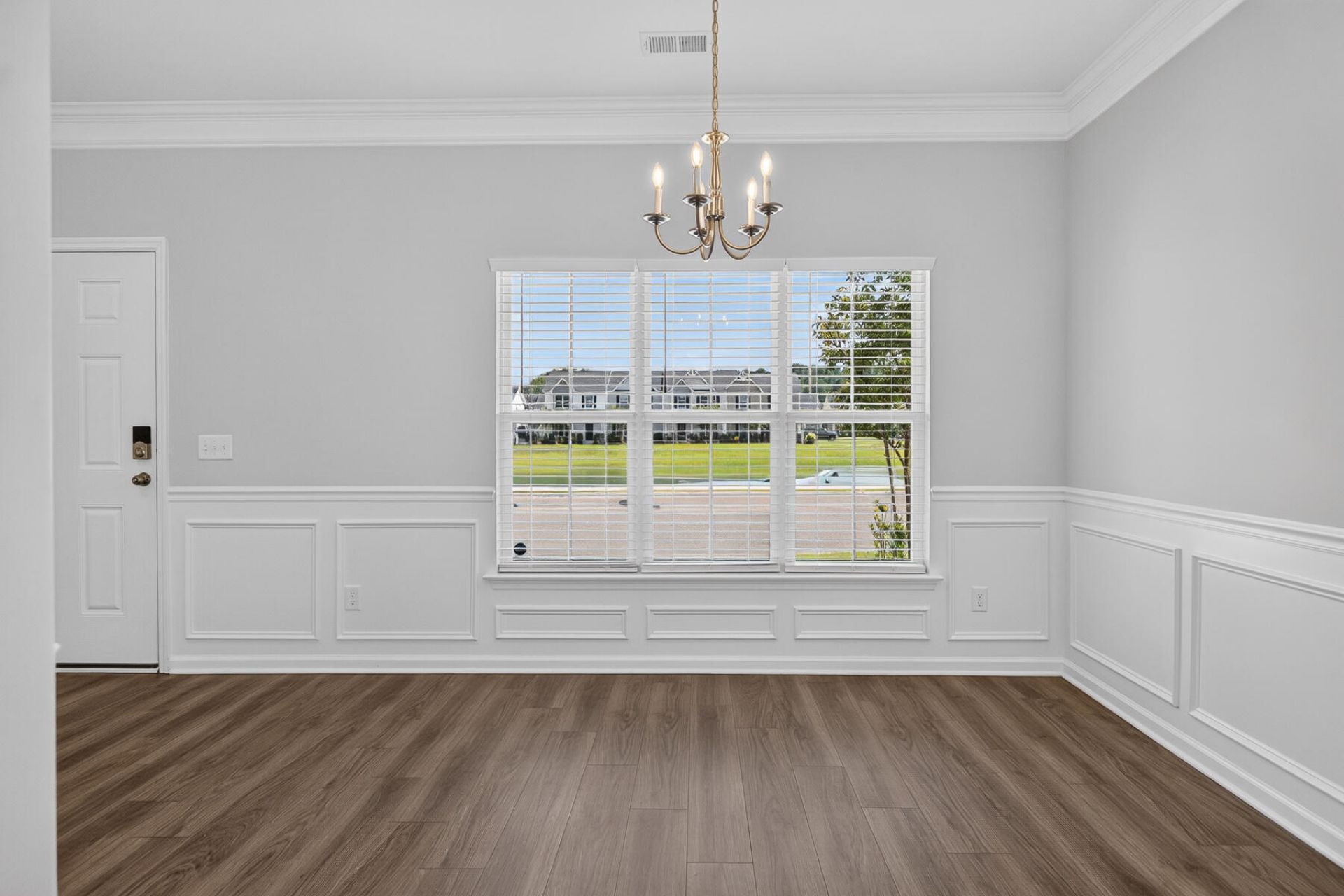 230 Swallowtail Lane Photo 8