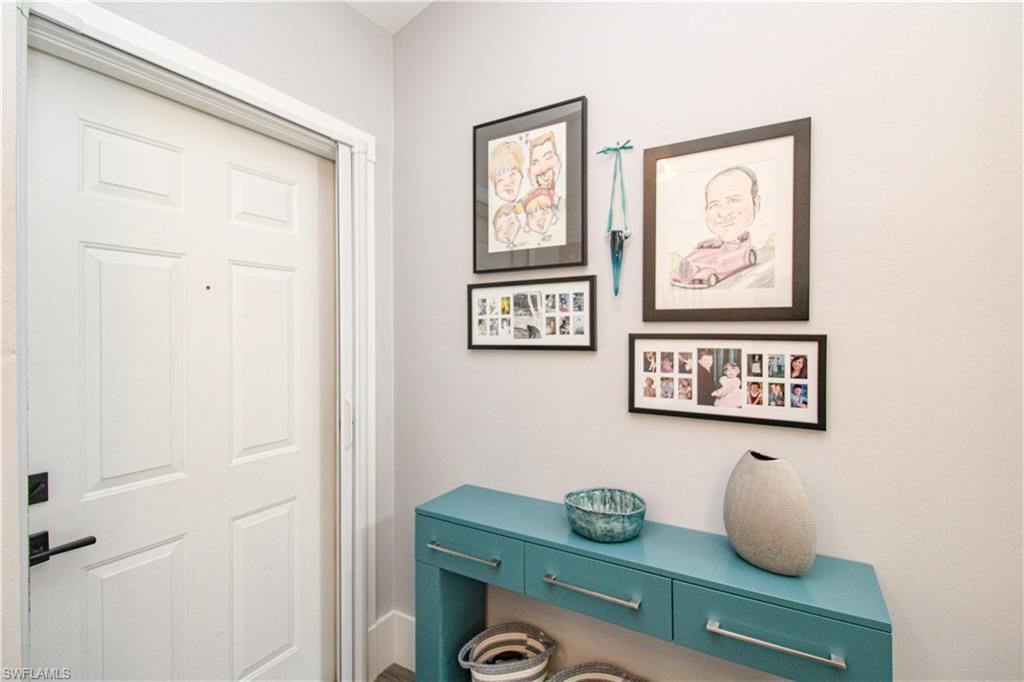 225 Robin Hood Cir, Unit 203, Naples, FL 34104 Photo