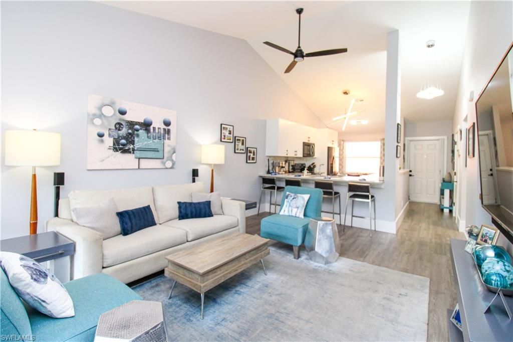 225 Robin Hood Cir, Unit 203, Naples, FL 34104 Photo