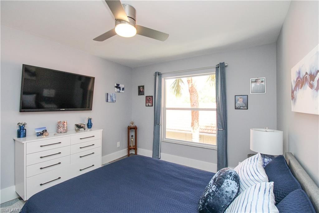 225 Robin Hood Cir, Unit 203, Naples, FL 34104 Photo