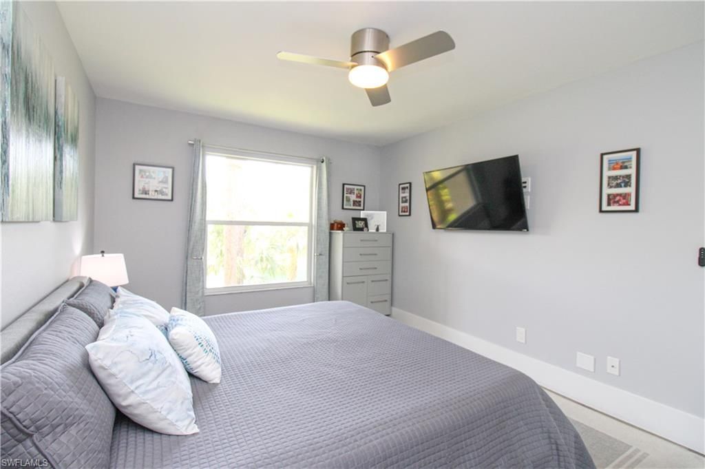 225 Robin Hood Cir, Unit 203, Naples, FL 34104 Photo