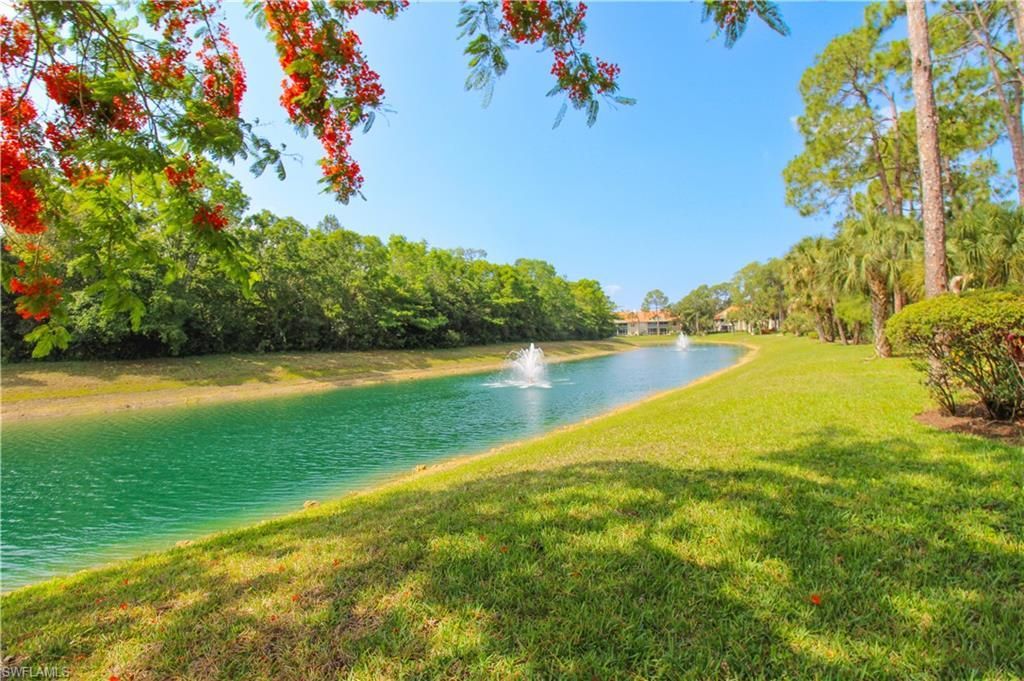 225 Robin Hood Cir, Unit 203, Naples, FL 34104 Photo
