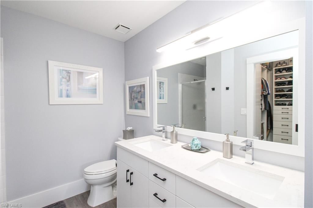 225 Robin Hood Cir, Unit 203, Naples, FL 34104 Photo