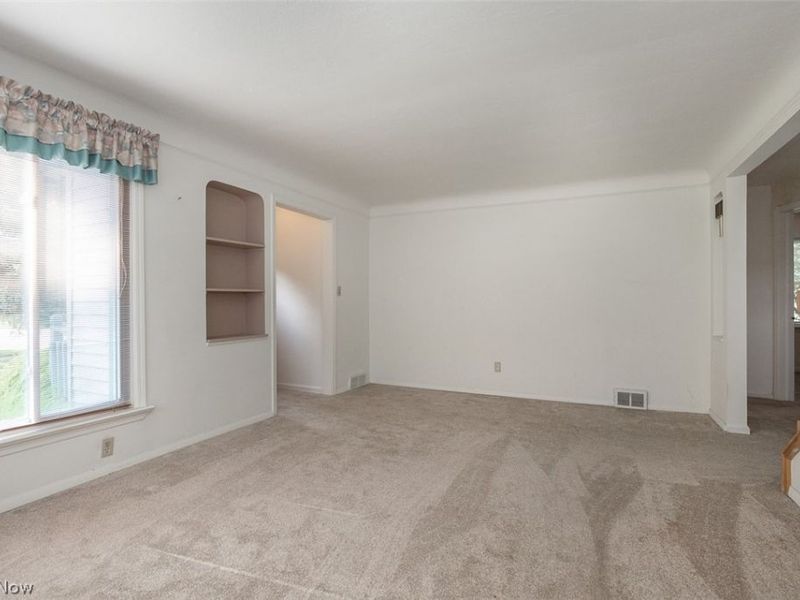 6453 W 130th Street, Parma Heights, OH 44130 Photo 11