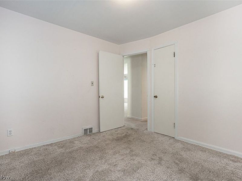 6453 W 130th Street, Parma Heights, OH 44130 Photo 26