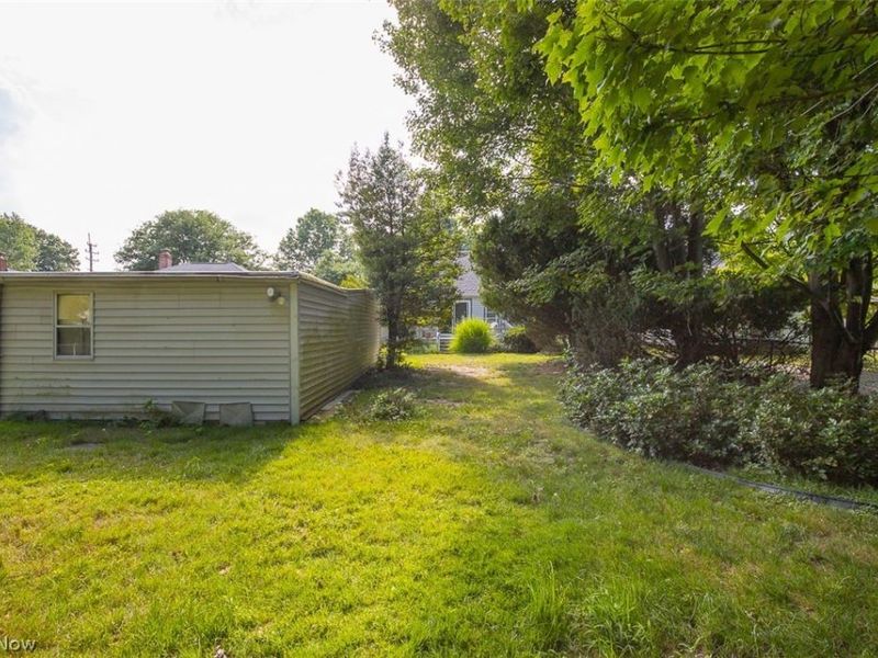 6453 W 130th Street, Parma Heights, OH 44130 Photo 9