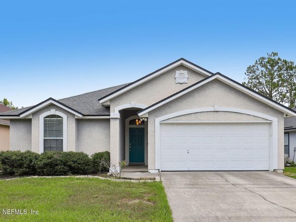 687 SCARLET VIEW Court, Orange Park, FL 32073