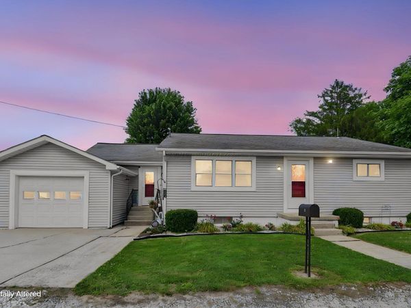 22 Warren Drive , Kingston, OH 45644