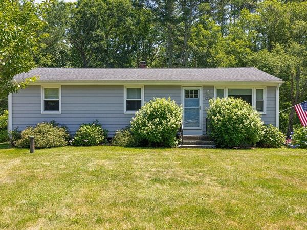 1229 American Legion Hwy, Westport, MA 02790