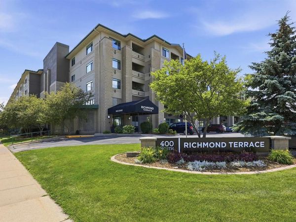 400 N RICHMOND STREET, Unit 103, Appleton, WI 54914