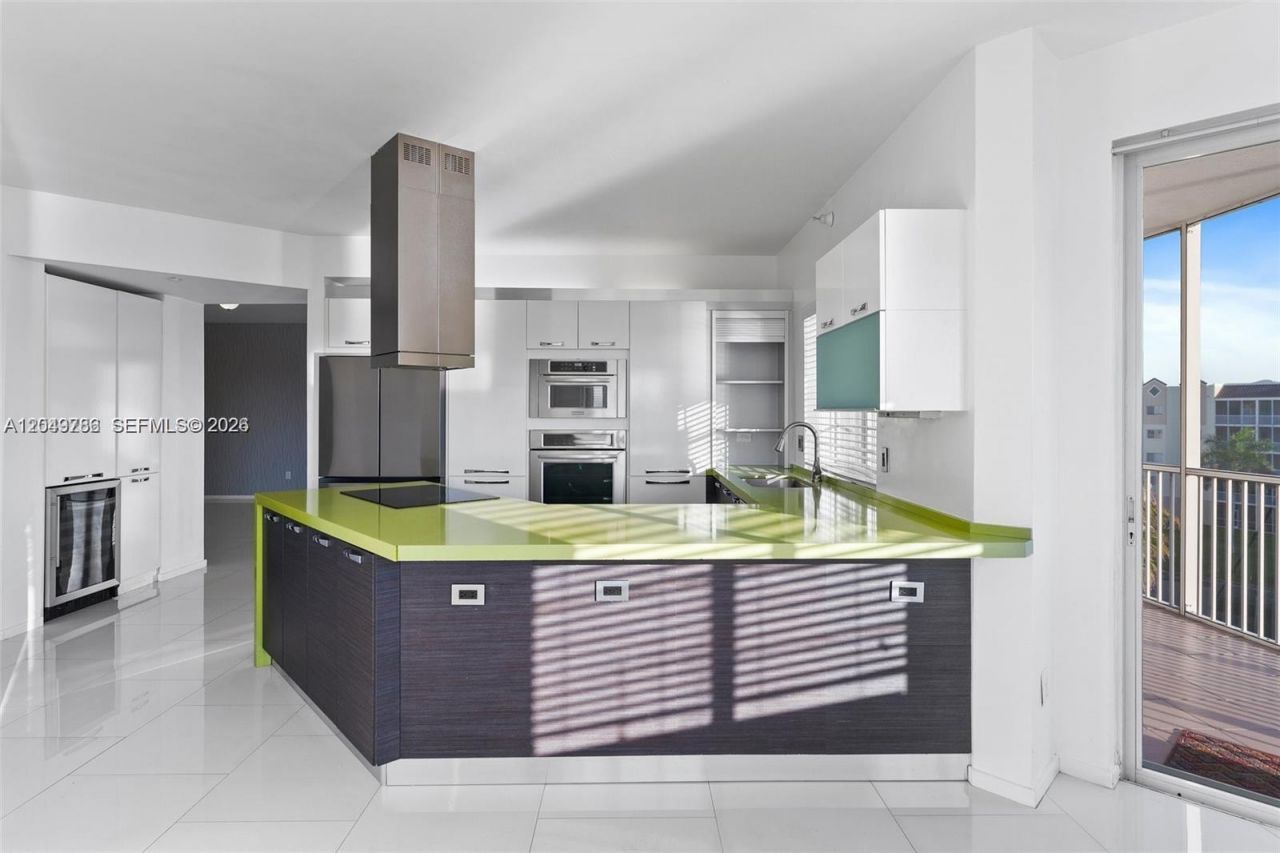10720 NW 66 St , Unit 507, Doral, FL 33178 Photo