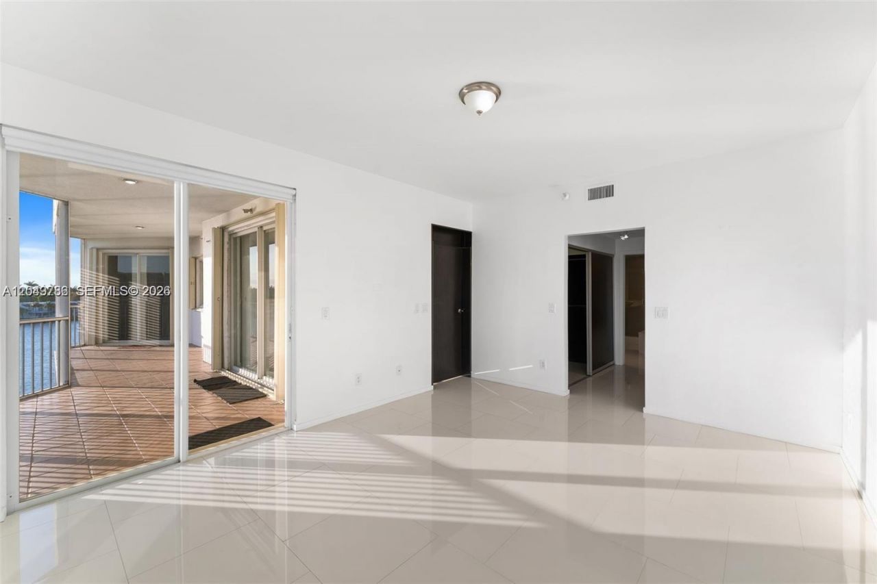 10720 NW 66 St , Unit 507, Doral, FL 33178 Photo