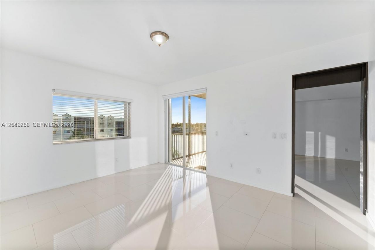 10720 NW 66 St , Unit 507, Doral, FL 33178 Photo