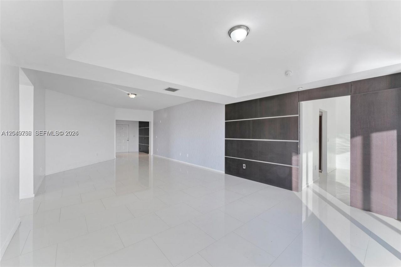 10720 NW 66 St , Unit 507, Doral, FL 33178 Photo