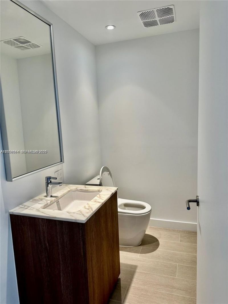 500 Alton Rd , Unit 1708, Miami Beach, FL 33139 Photo