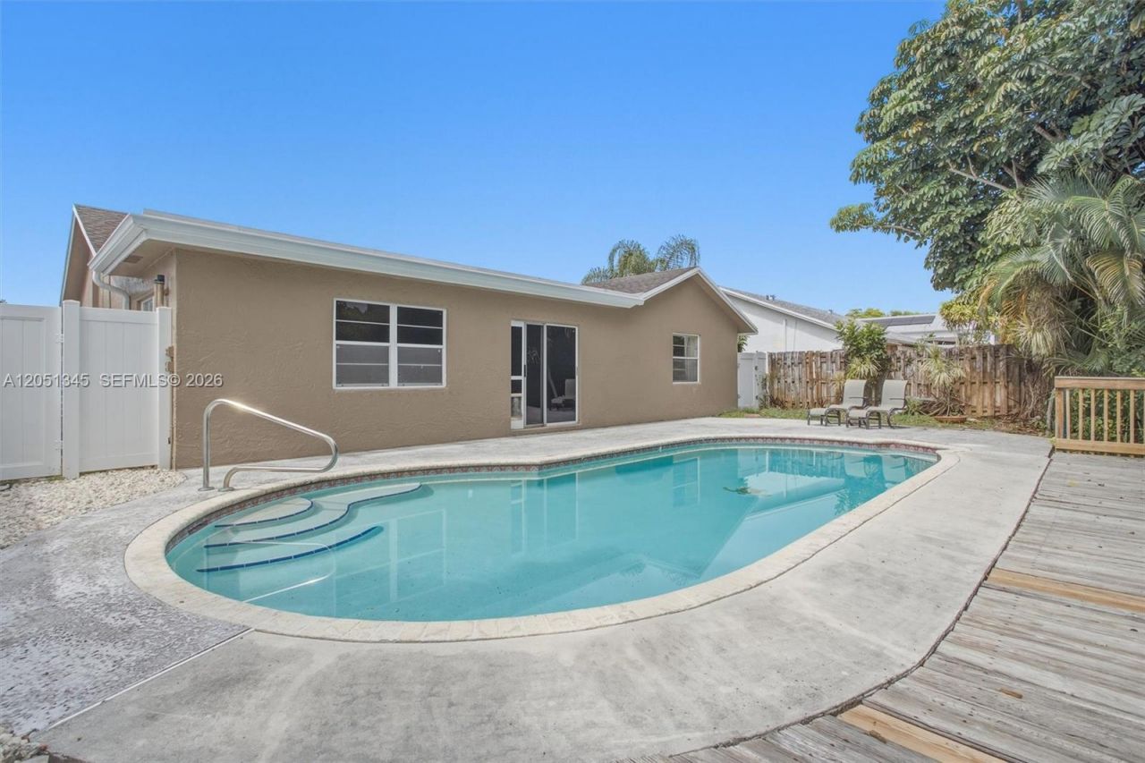 8410 SW 20th St , North Lauderdale, FL 33068 Photo